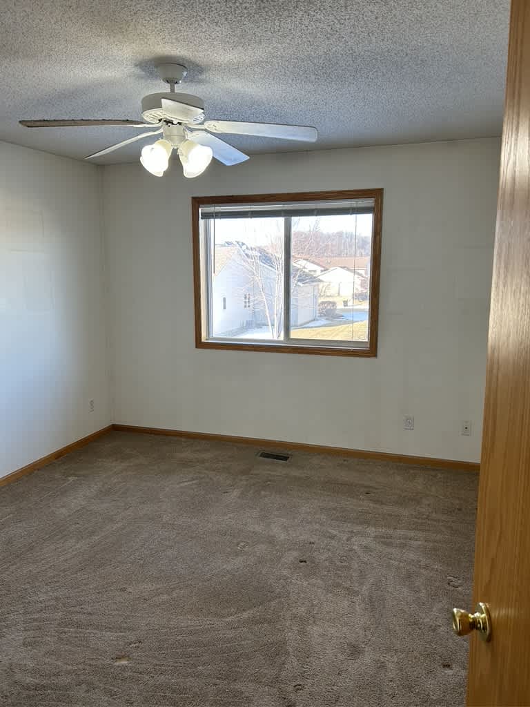 720 10th St SW Pine Island – photo 5