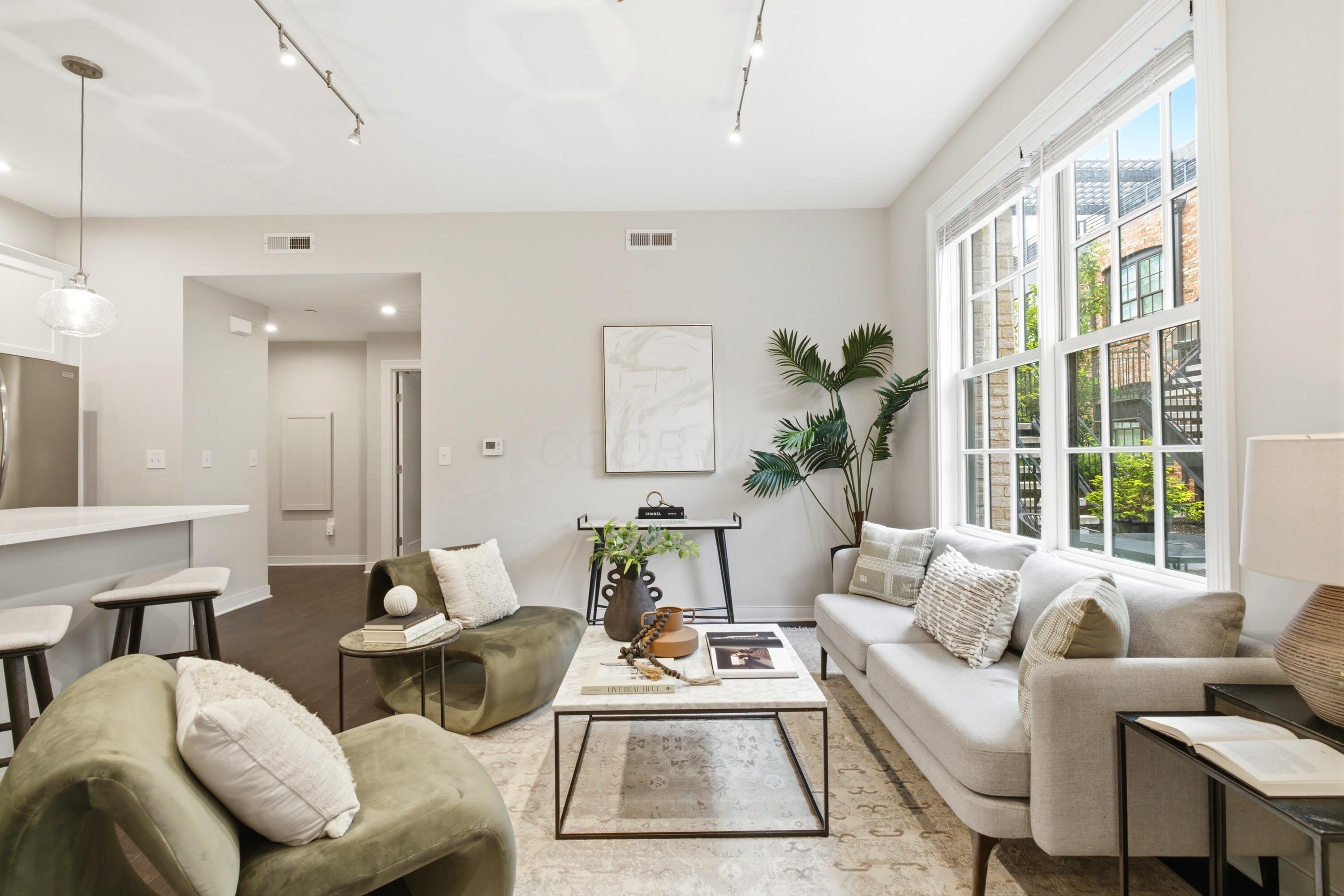 84 Normandy Avenue – photo 1