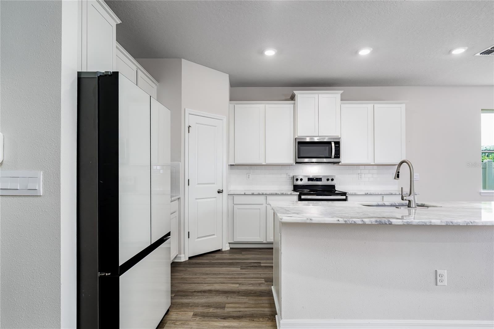10622 EUSTIS Drive – photo 5
