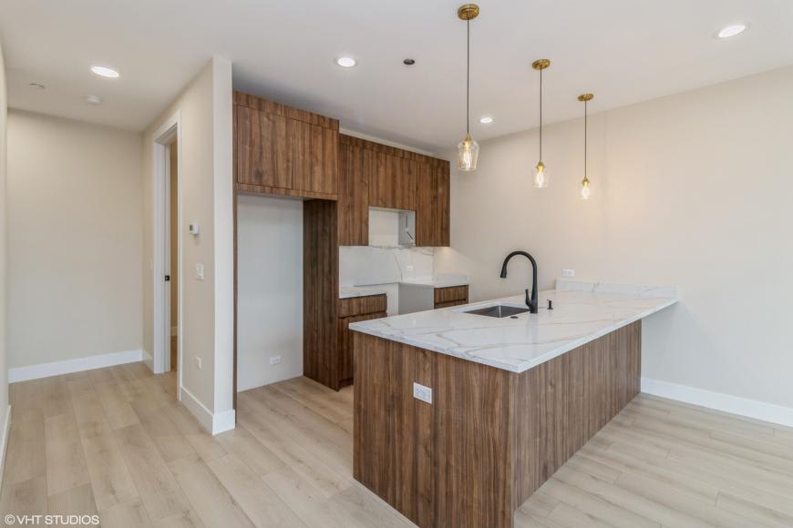 3043 West Irving Park Rd. – photo 2