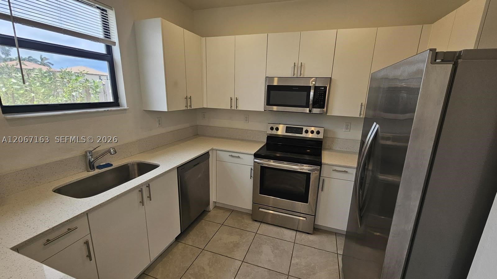 11910 SW 247th Ter – photo 3