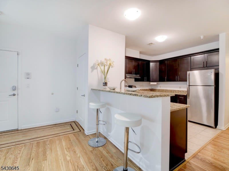 92 Willow St – photo 3