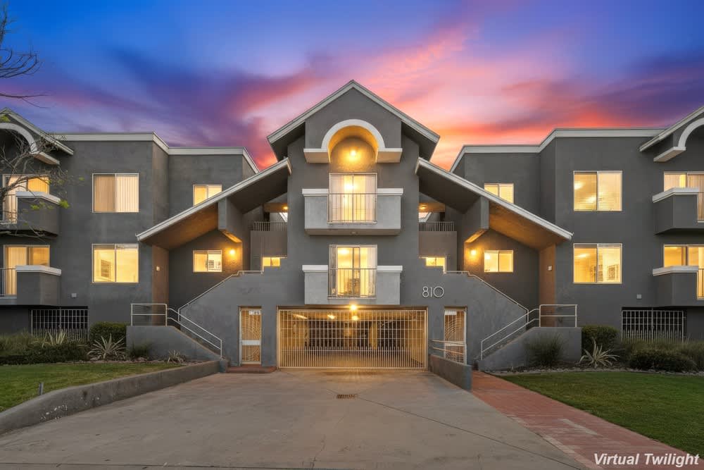 Crenshaw Villa Apartments – photo 1