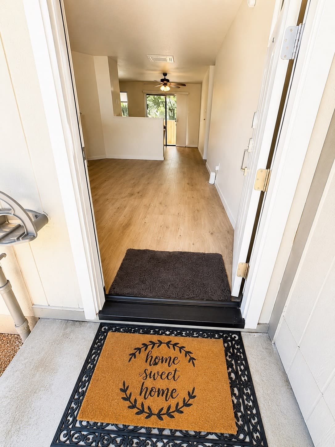 843 Falcon Way – photo 3