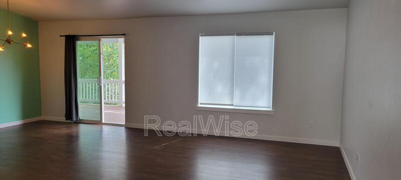 1775 Daffodil Ln – photo 5