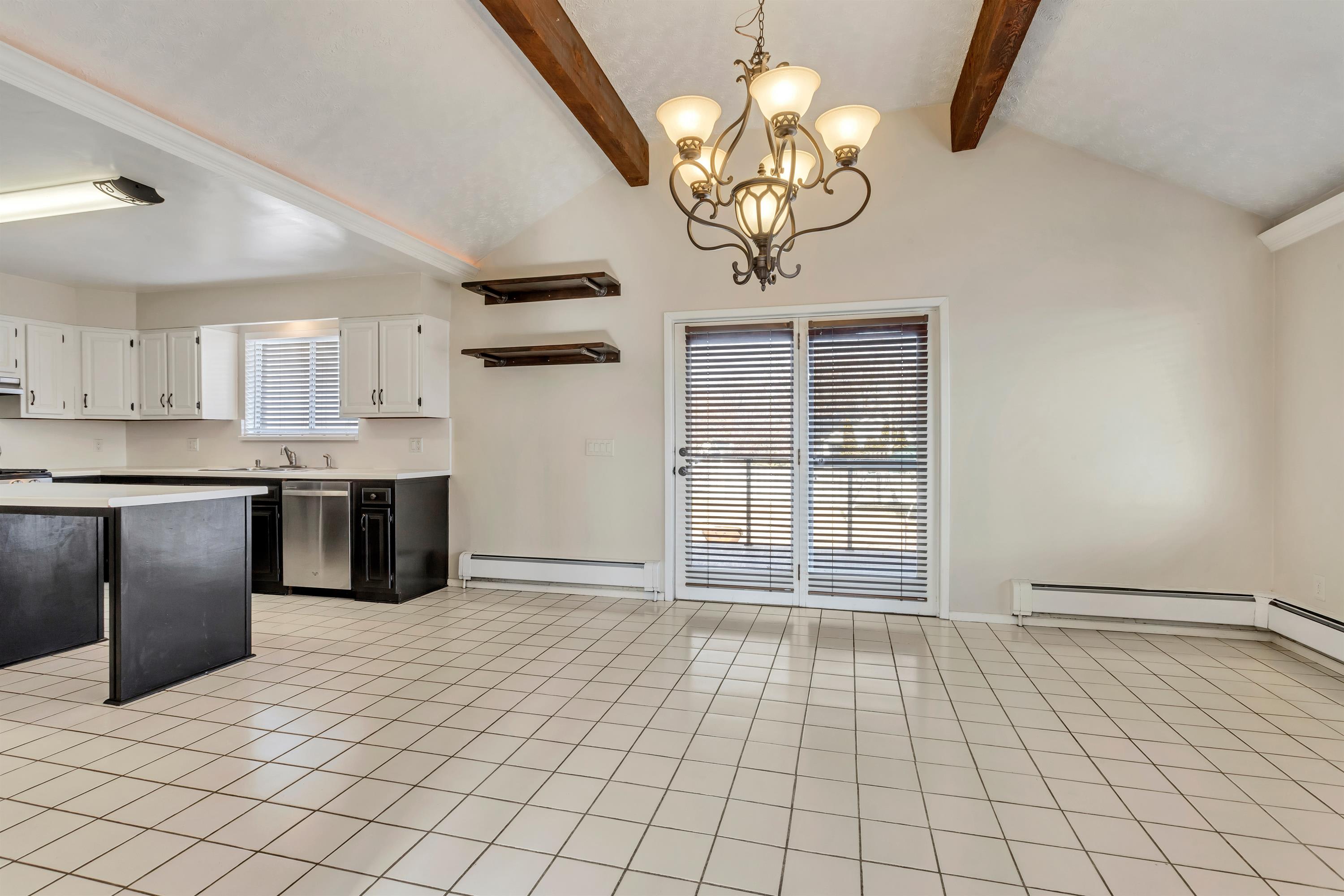 1222 West Shields Lane – photo 4