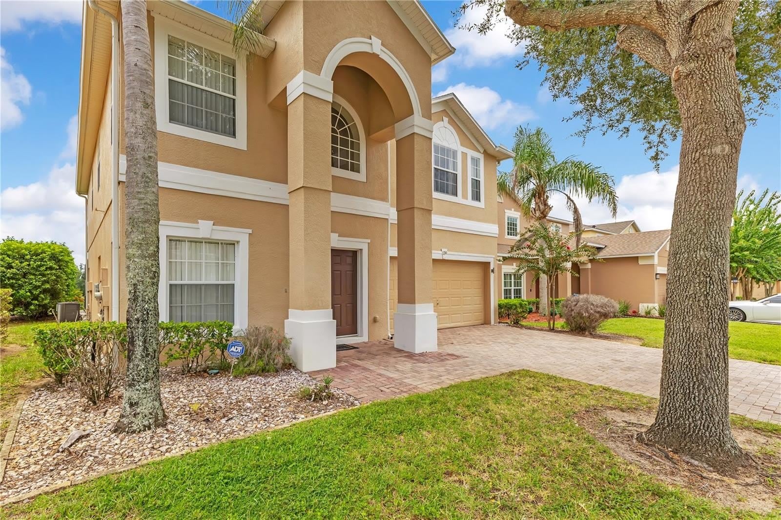 139 MOORGATE Drive – photo 2