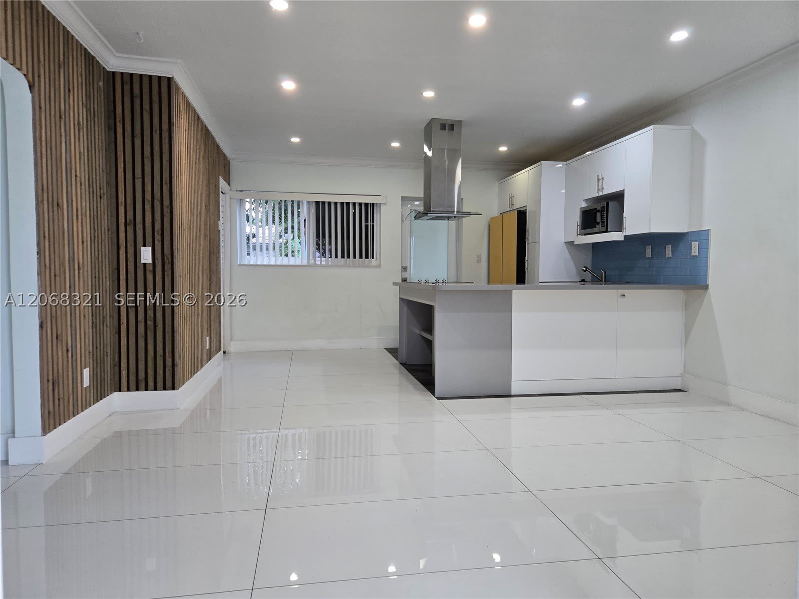 5810 SW 9th St – photo 3