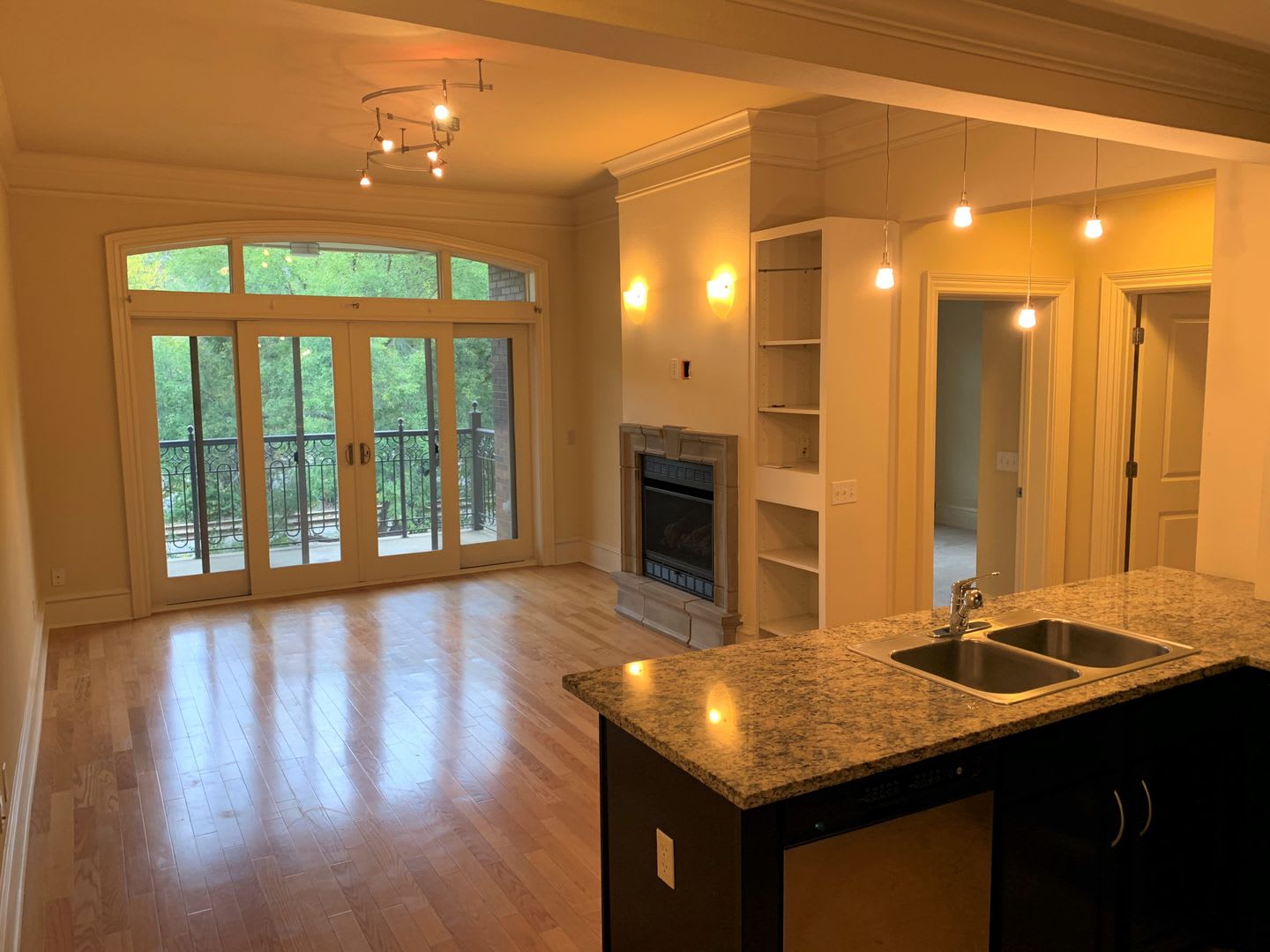 600 West Meadow – photo 2