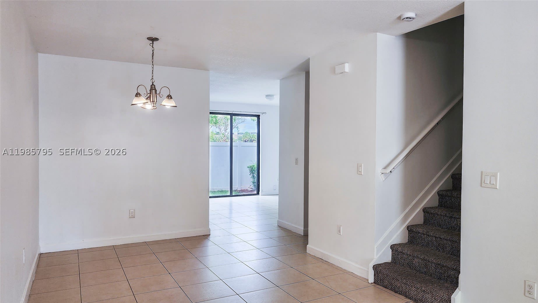 470 NE 194th Ter – photo 3
