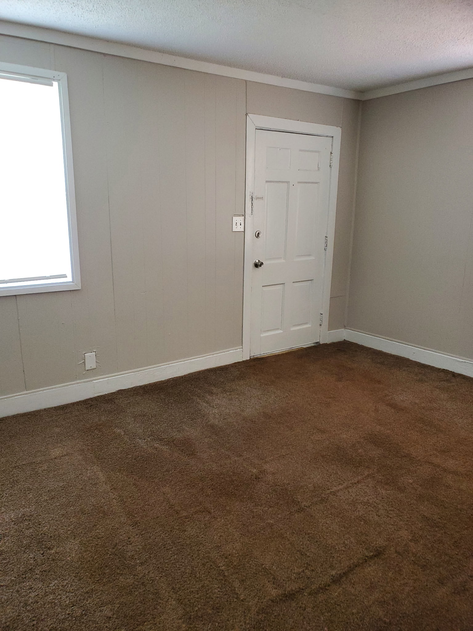 2233 2Nd Street South – photo 5