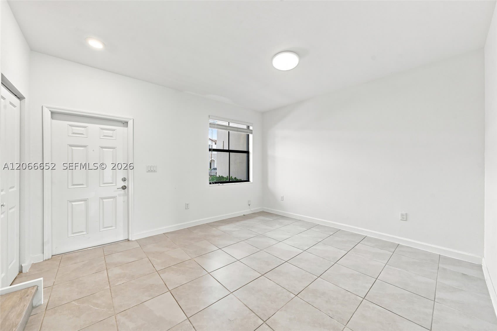 10018 SW 228th Ter – photo 5