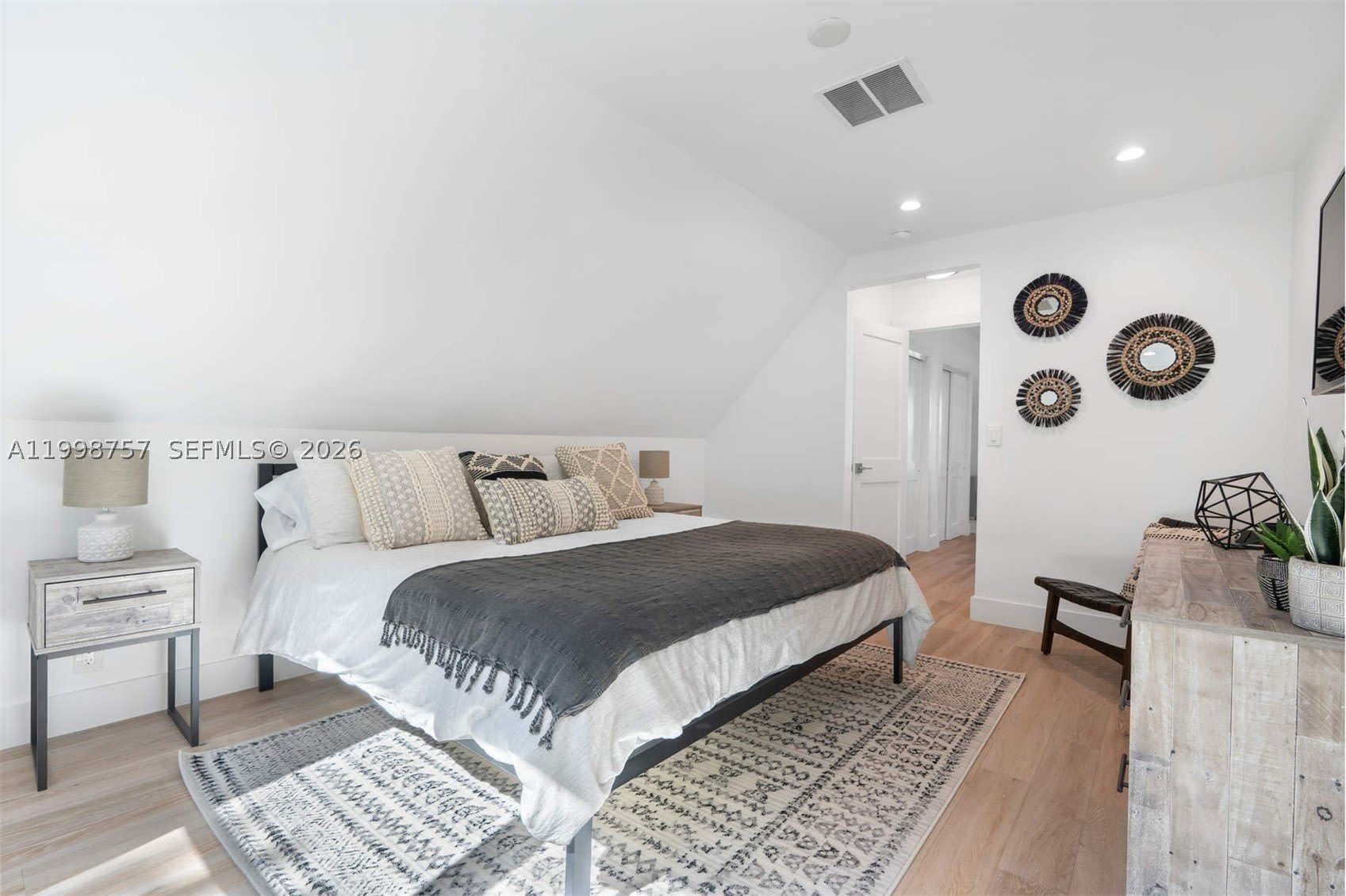 18 Hersey Dr – photo 5