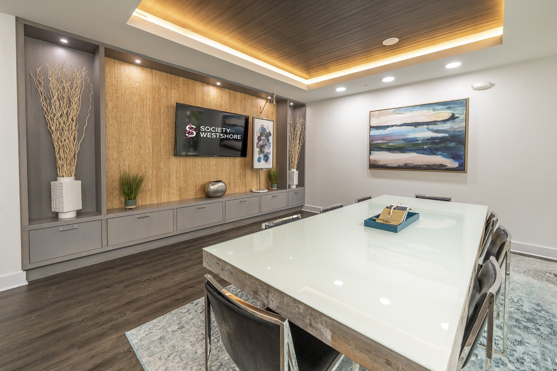 Society Westshore Apartments – photo 4