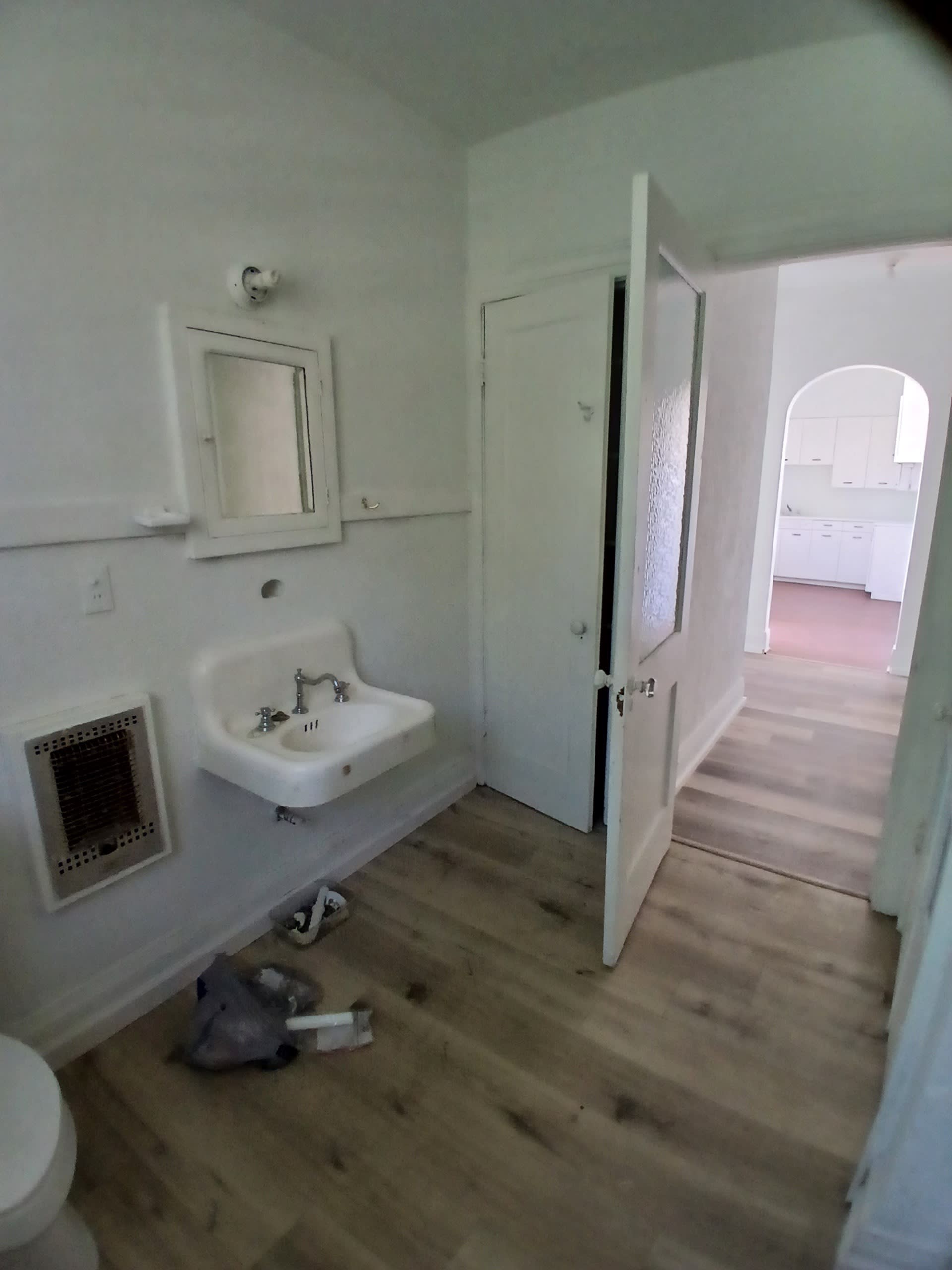 428 E Johnson Ave – photo 2
