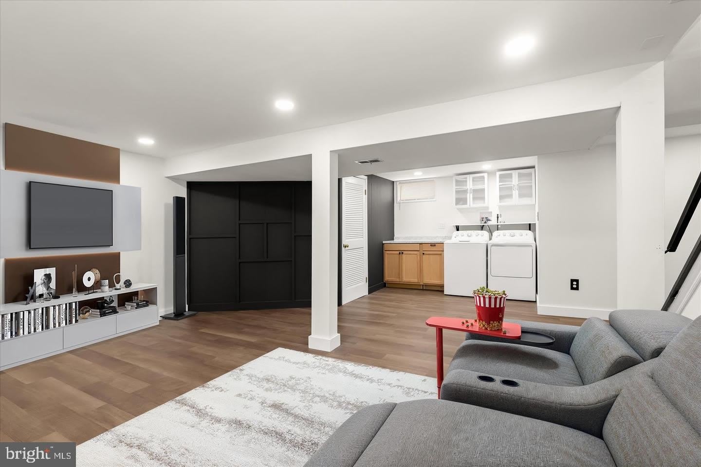 517 Winters Ln – photo 4