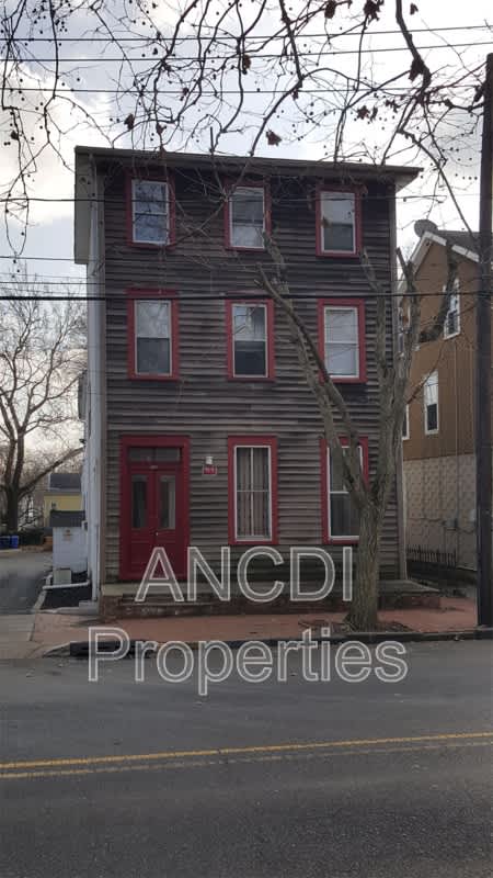 122 Garden St – photo 1
