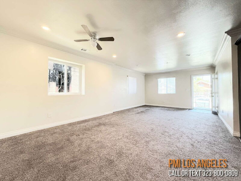 114 West 50th Street – photo 5