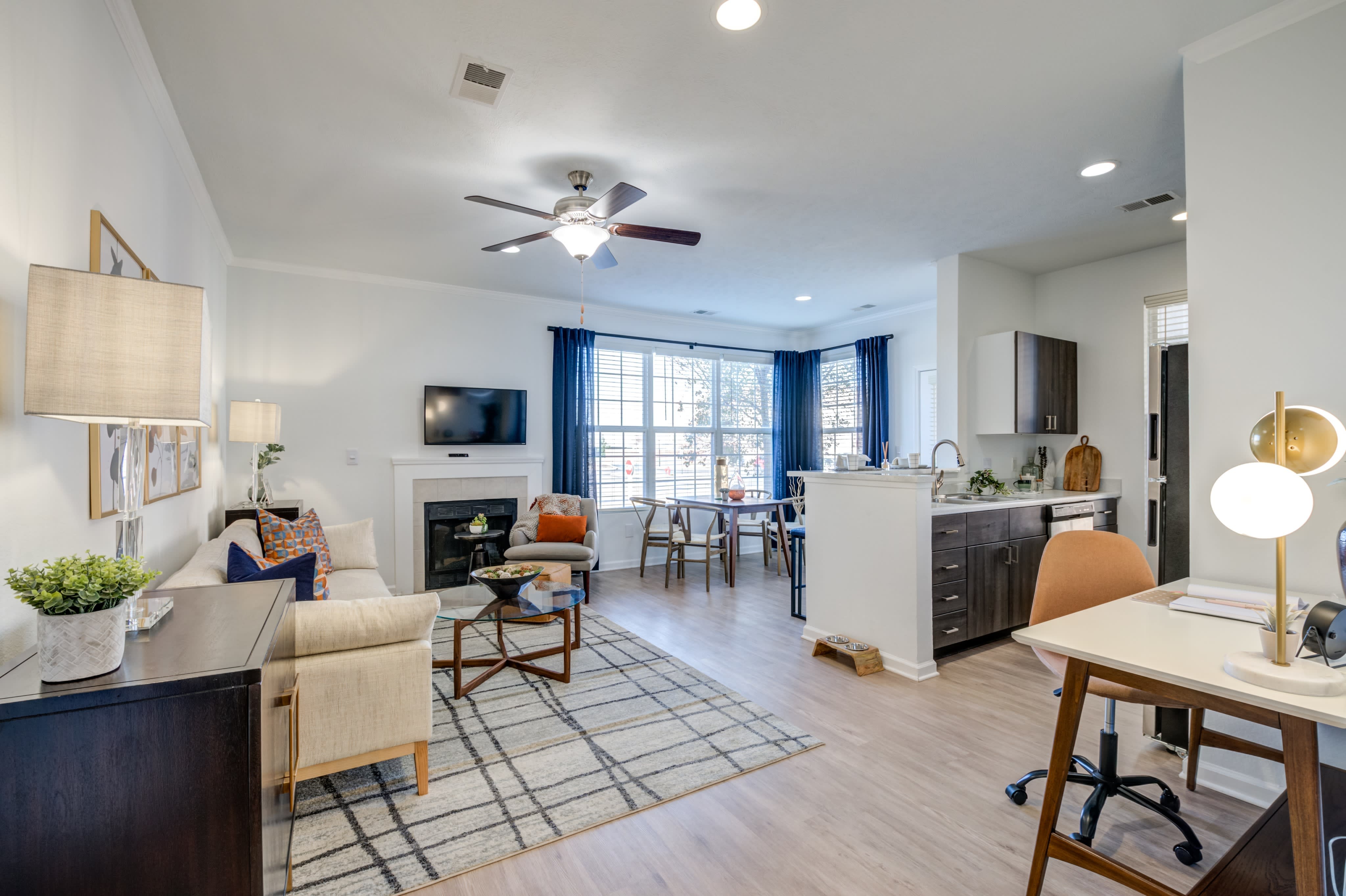 Bayview Club Apartments – photo 2
