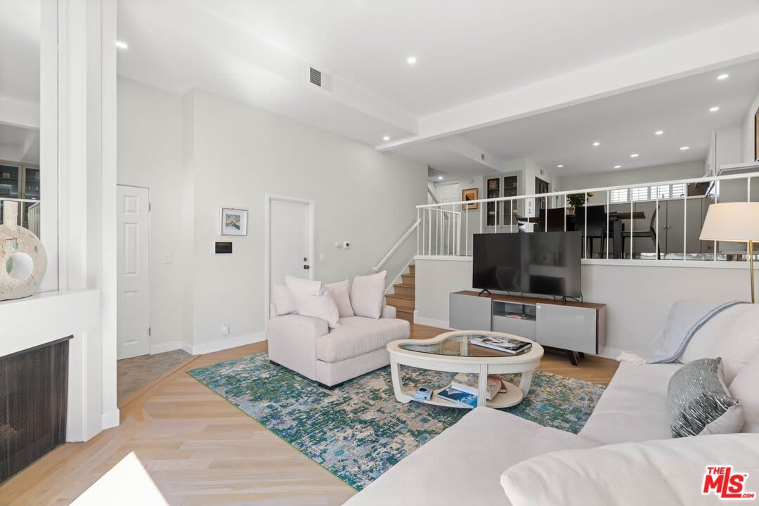 13072 Maxella Ave – photo 4