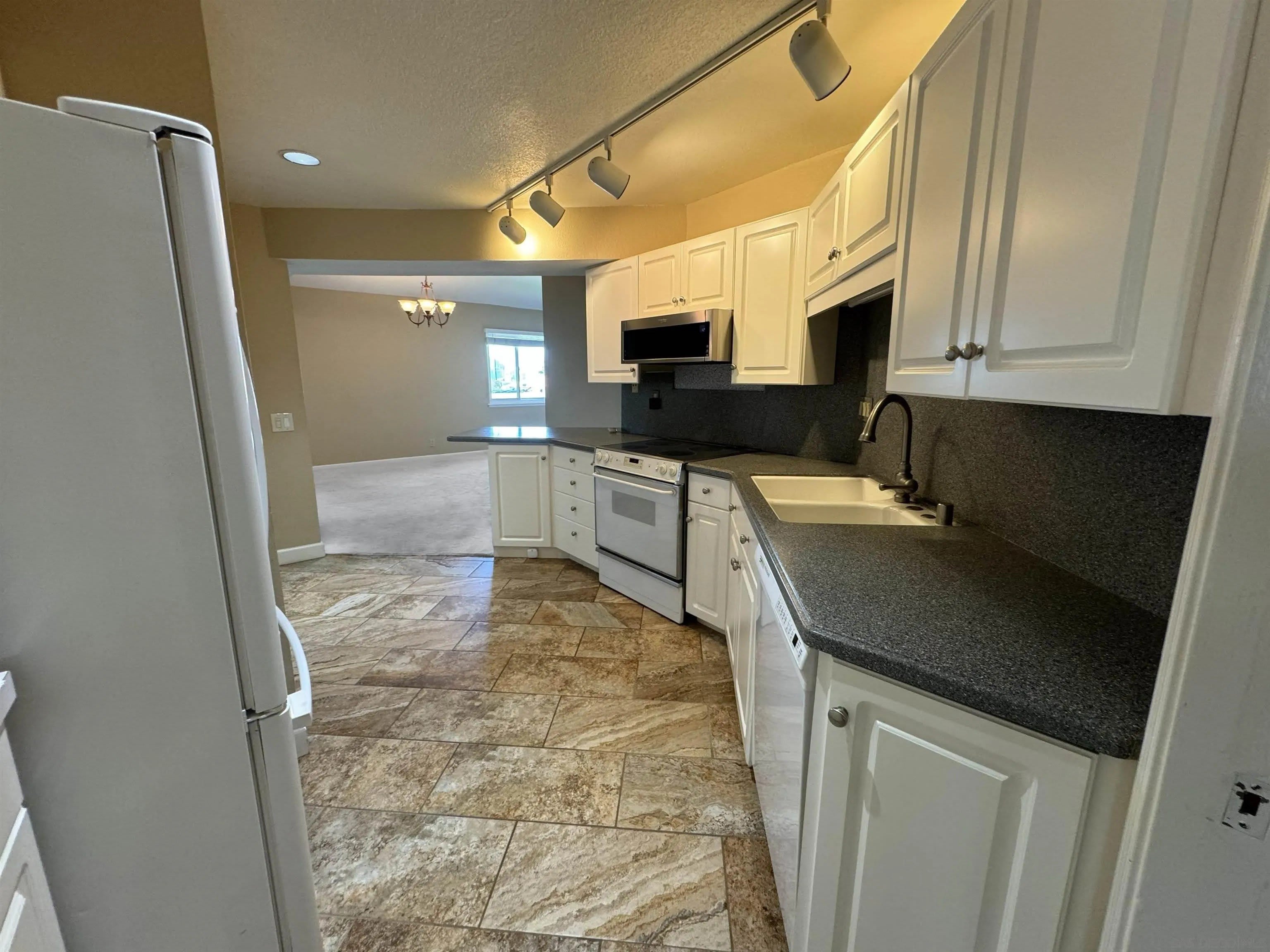 2920 Union Street – photo 4