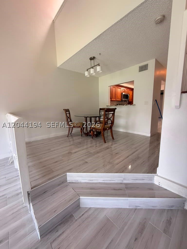 4182 S Pine Island Rd – photo 4