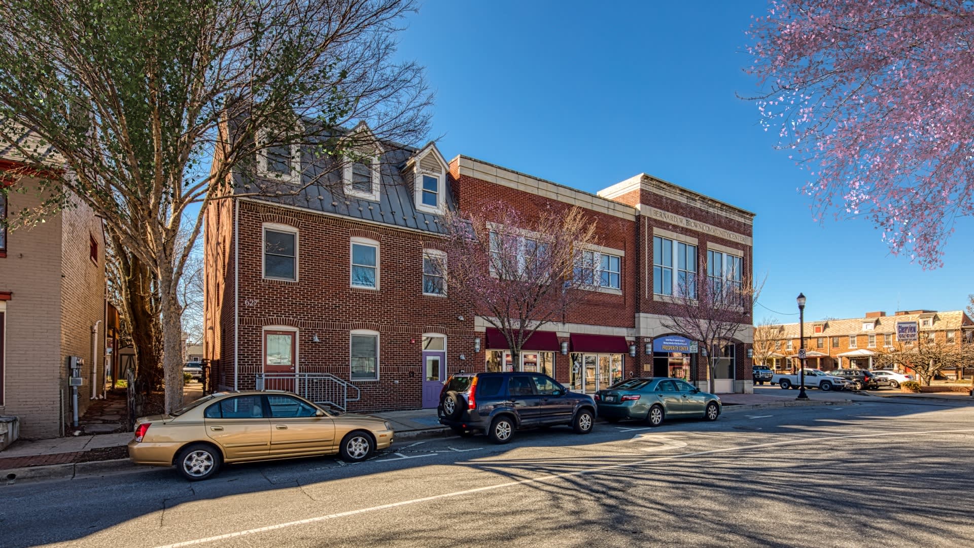 North Market/South Carroll Apartments – photo 4