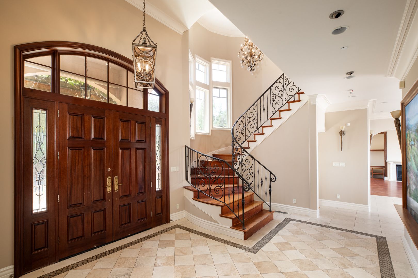 Amazing home, with incomparable views and privacy, but close in convenience! – photo 4