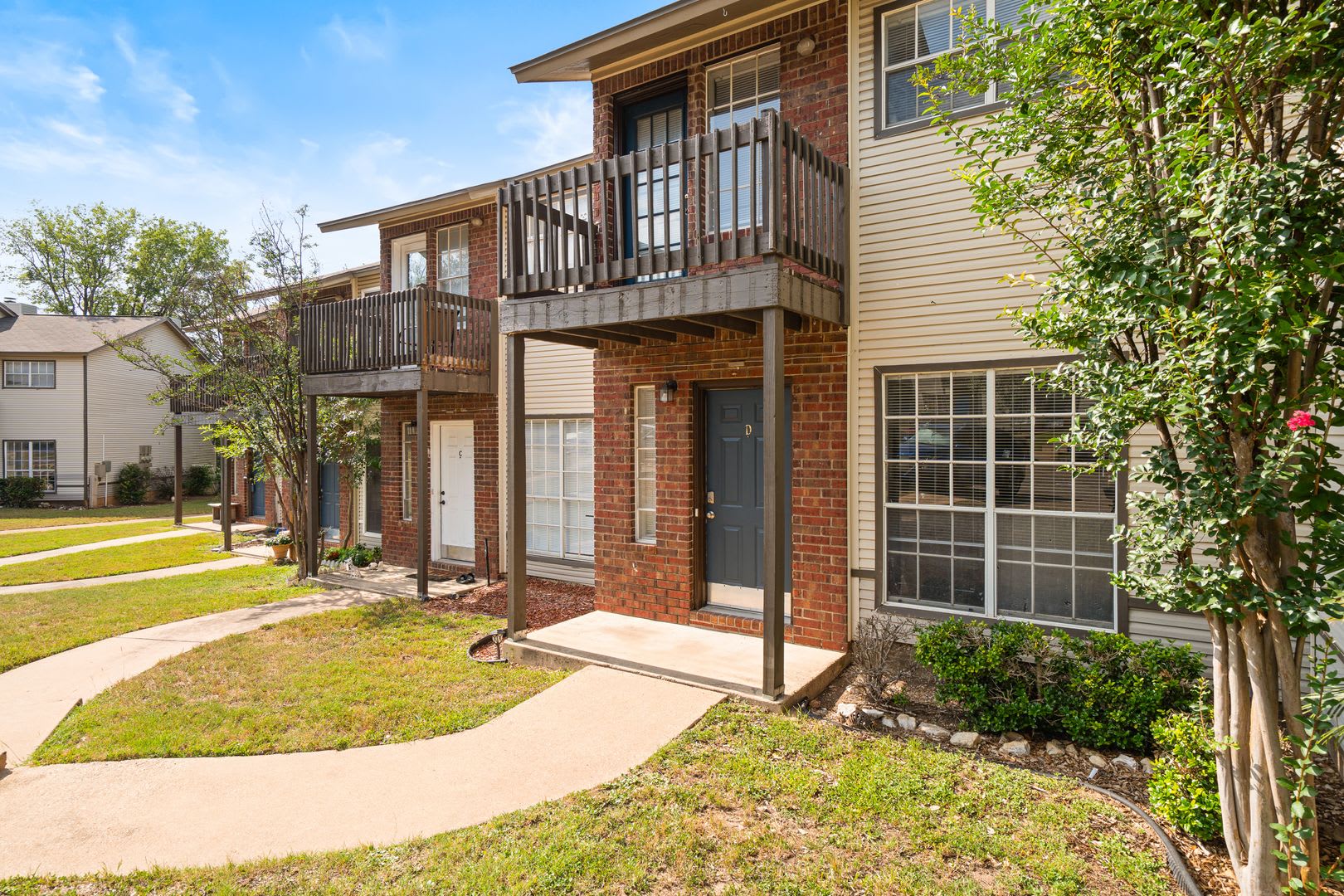 RIVER CROSSING TOWNHOME – photo 1
