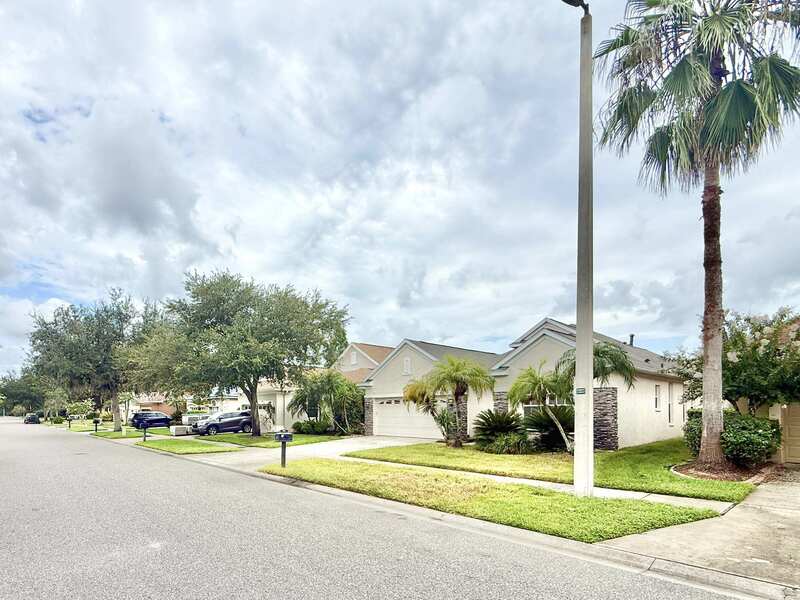 9512 Greenpointe Drive – photo 5