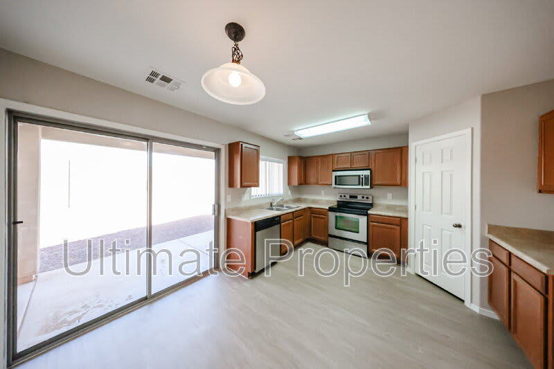 21532 W Durango St – photo 5