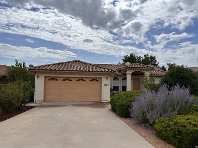 1806 Reading Lane – photo 1