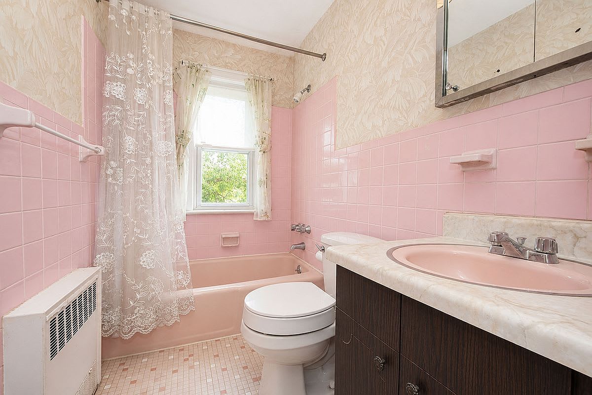 871 50th St – photo 2