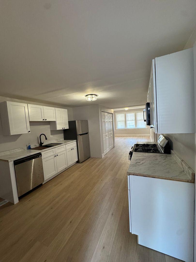 530 w 26th – photo 1
