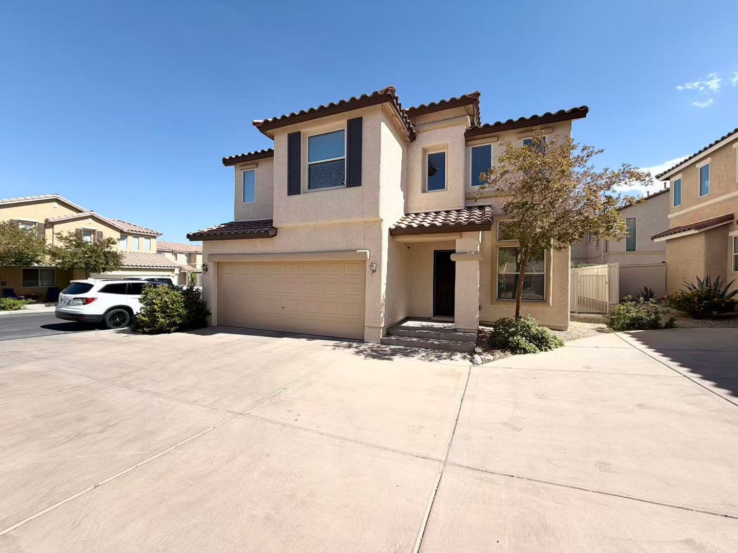 3925 Philomena St – photo 2