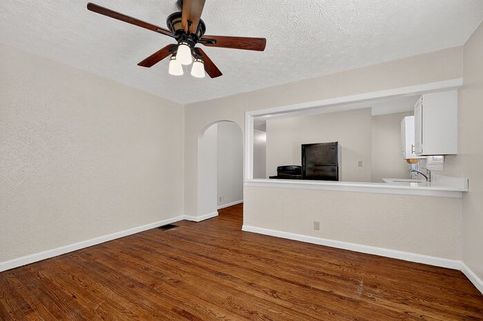 37 North Catherwood Avenue – photo 4