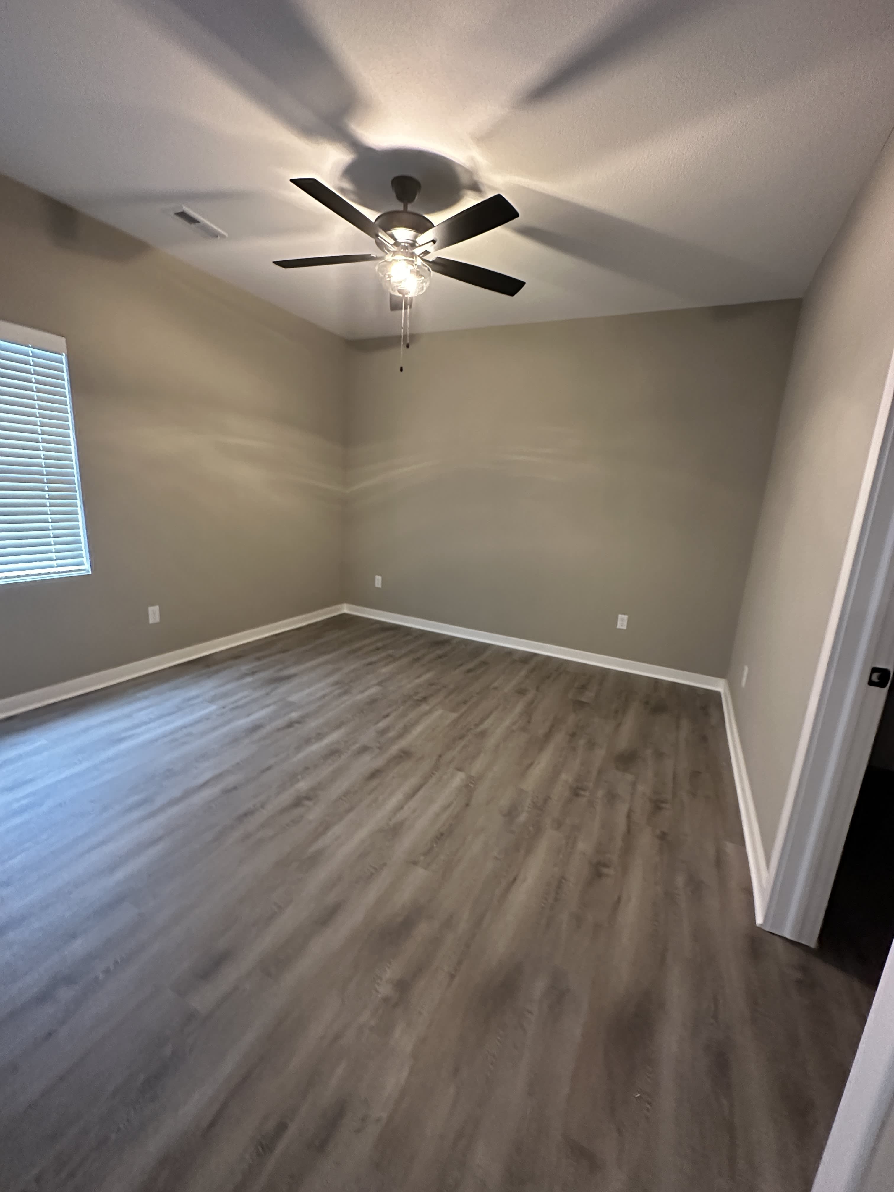 630 N Main St – photo 5