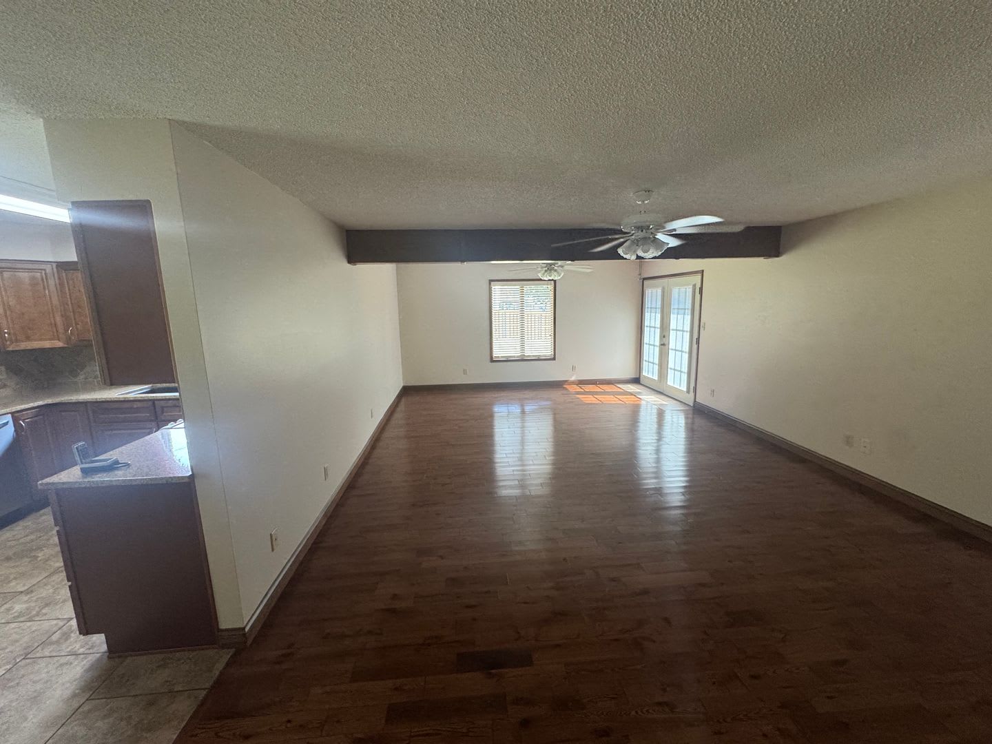 Move-In Ready! 605 E Maplewood St – photo 5