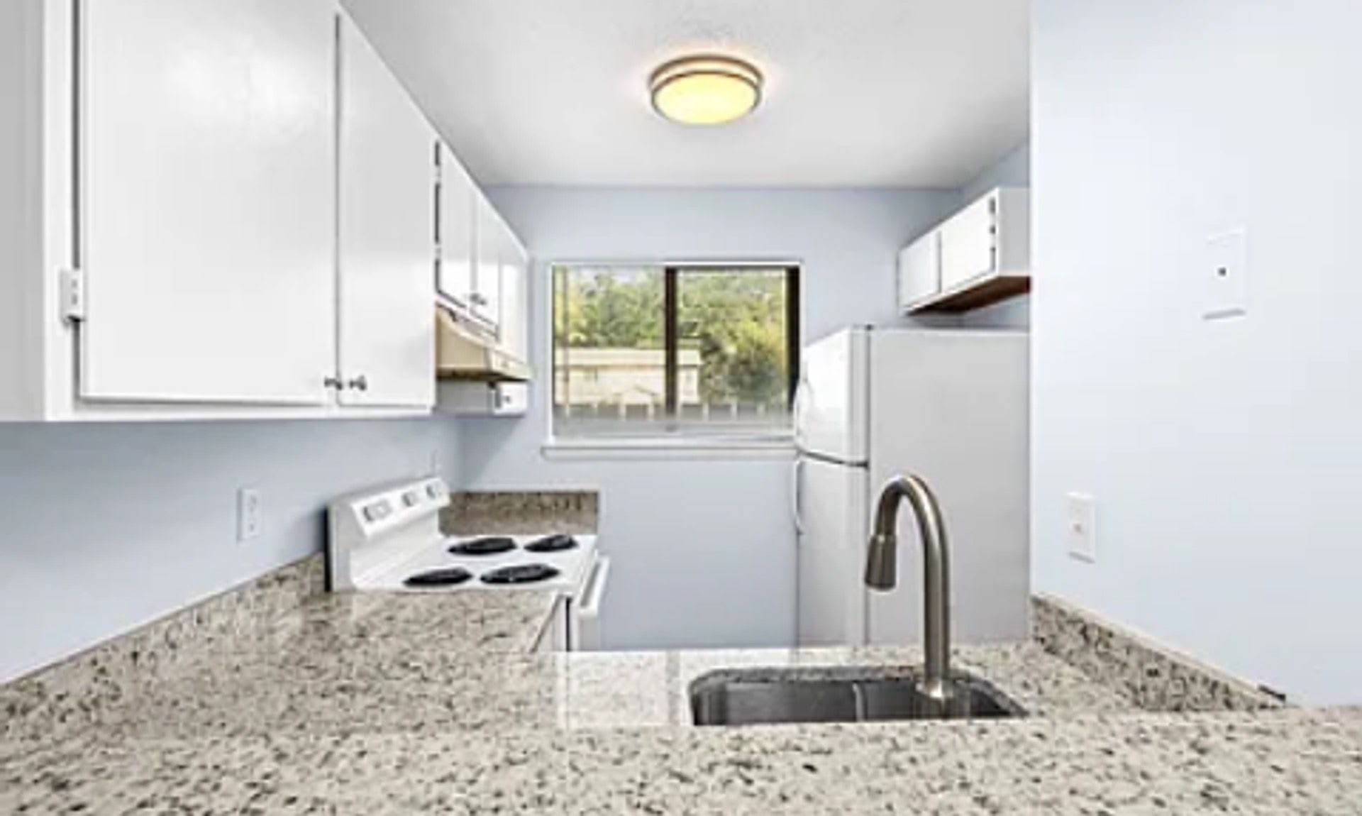 Port Royal Townhomes **Renovated** – photo 3