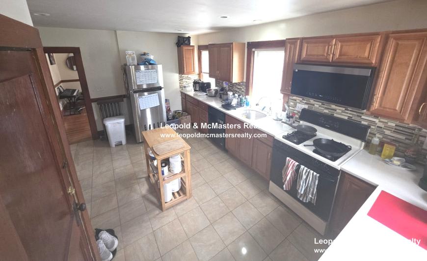 18 Lyne Rd. – photo 2