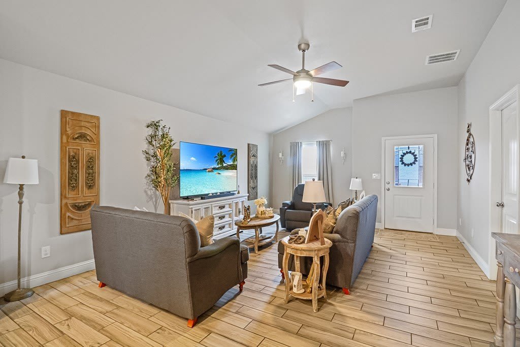 1320 E 89th St – photo 4