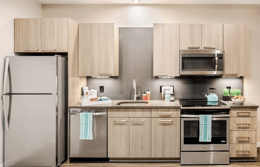 7575 Town Center – photo 1