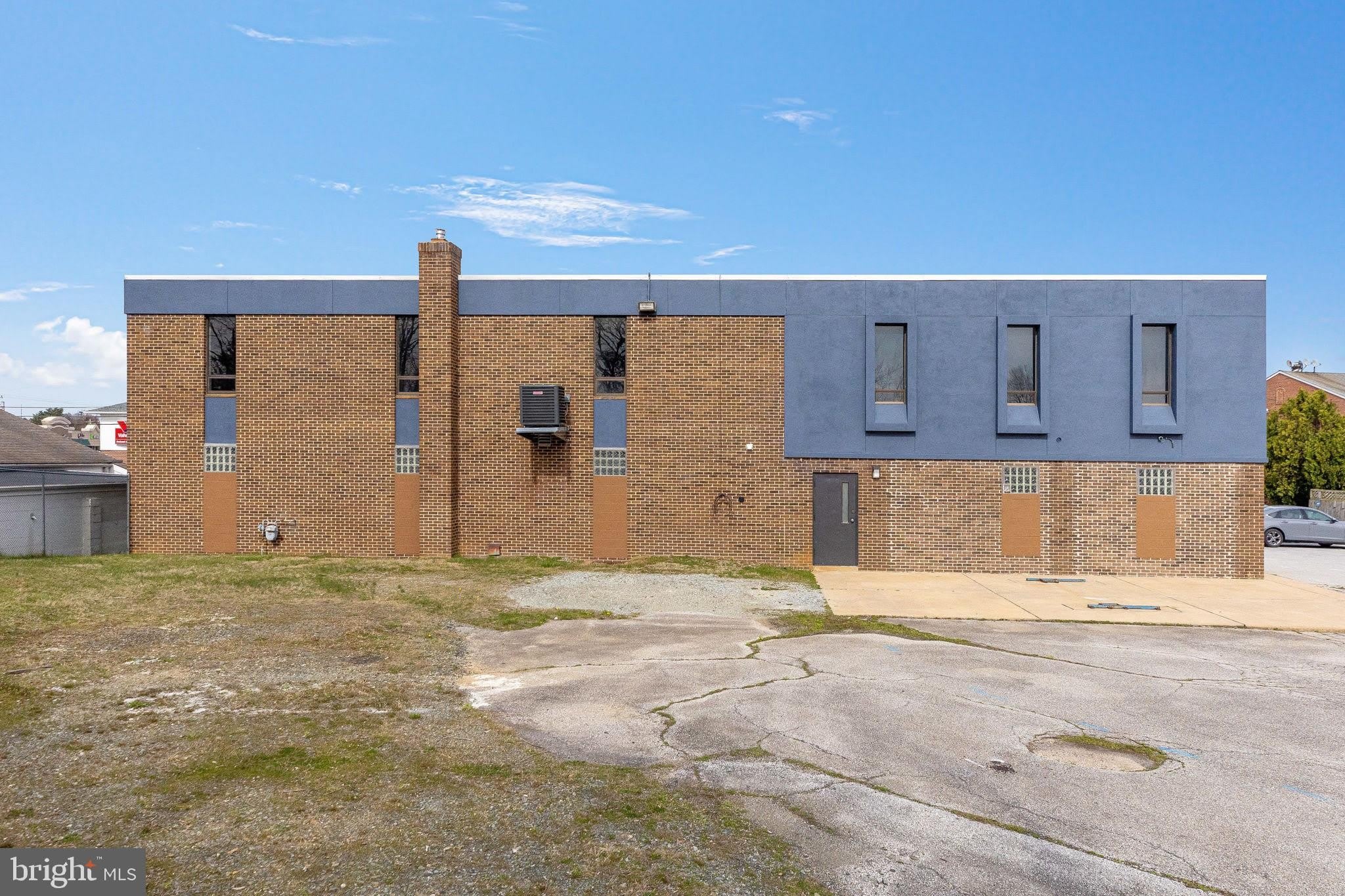 2207 SAINT JAMES CHURCH Road – photo 4