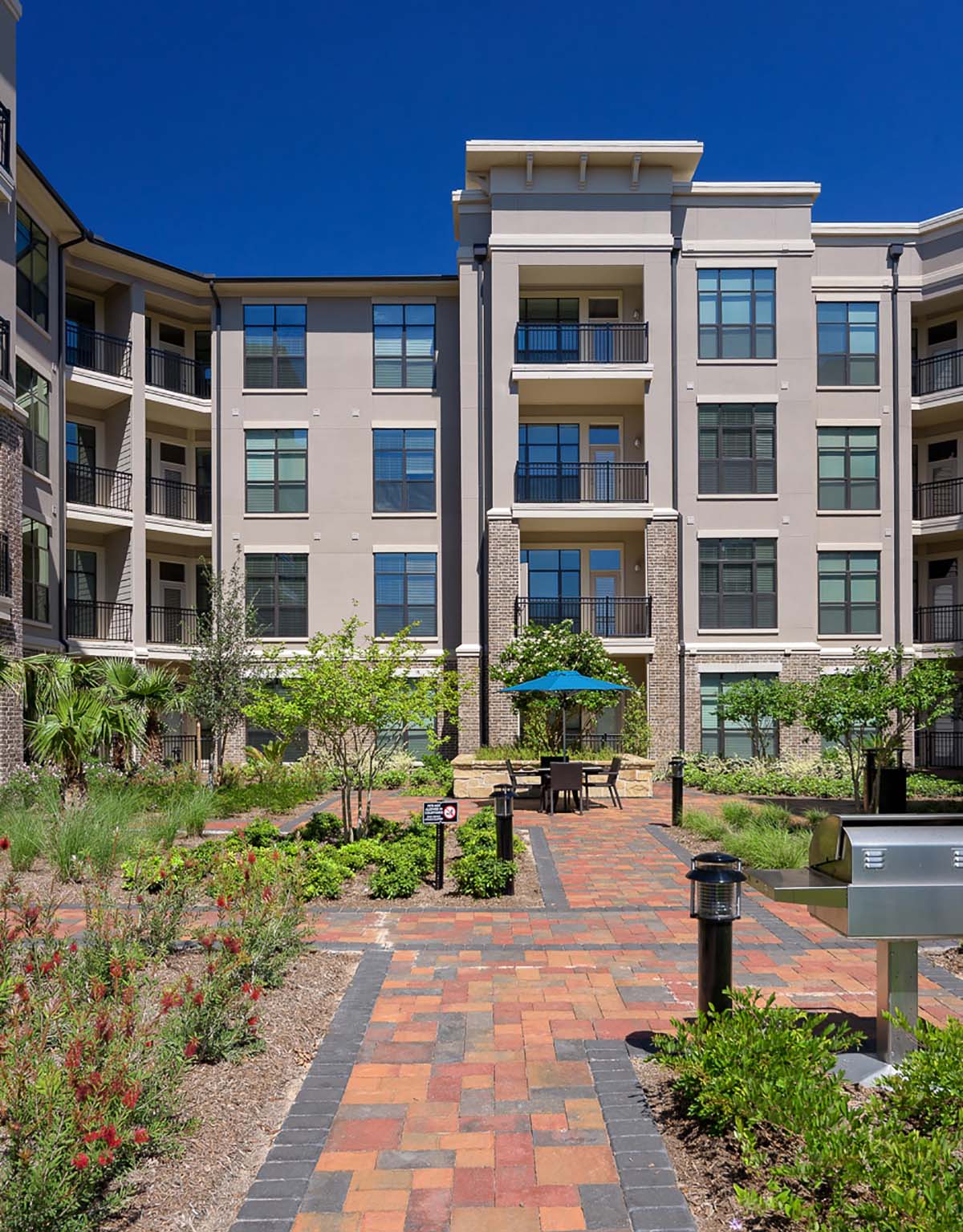 Vista At Park Row – photo 4