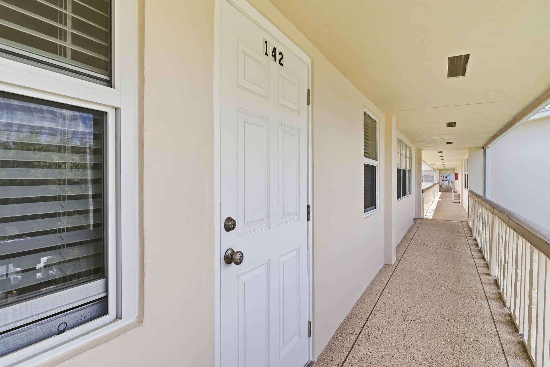 142 Norwich F – photo 3