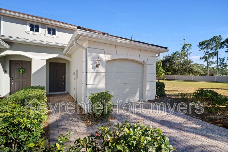 8535 Athena Ct – photo 4