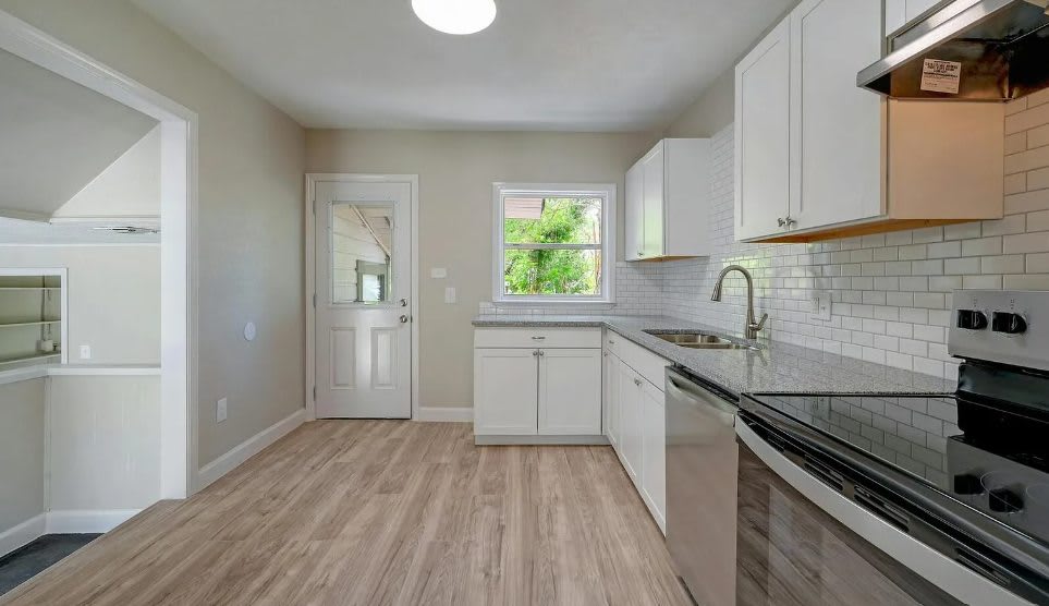 505 Wright Ave – photo 4