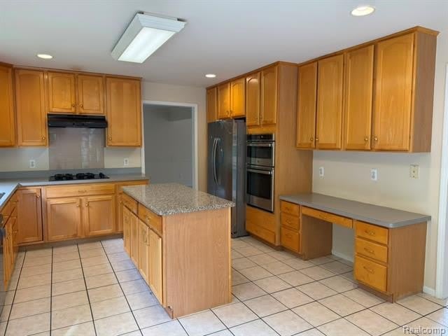 7782 Watford Drive – photo 4
