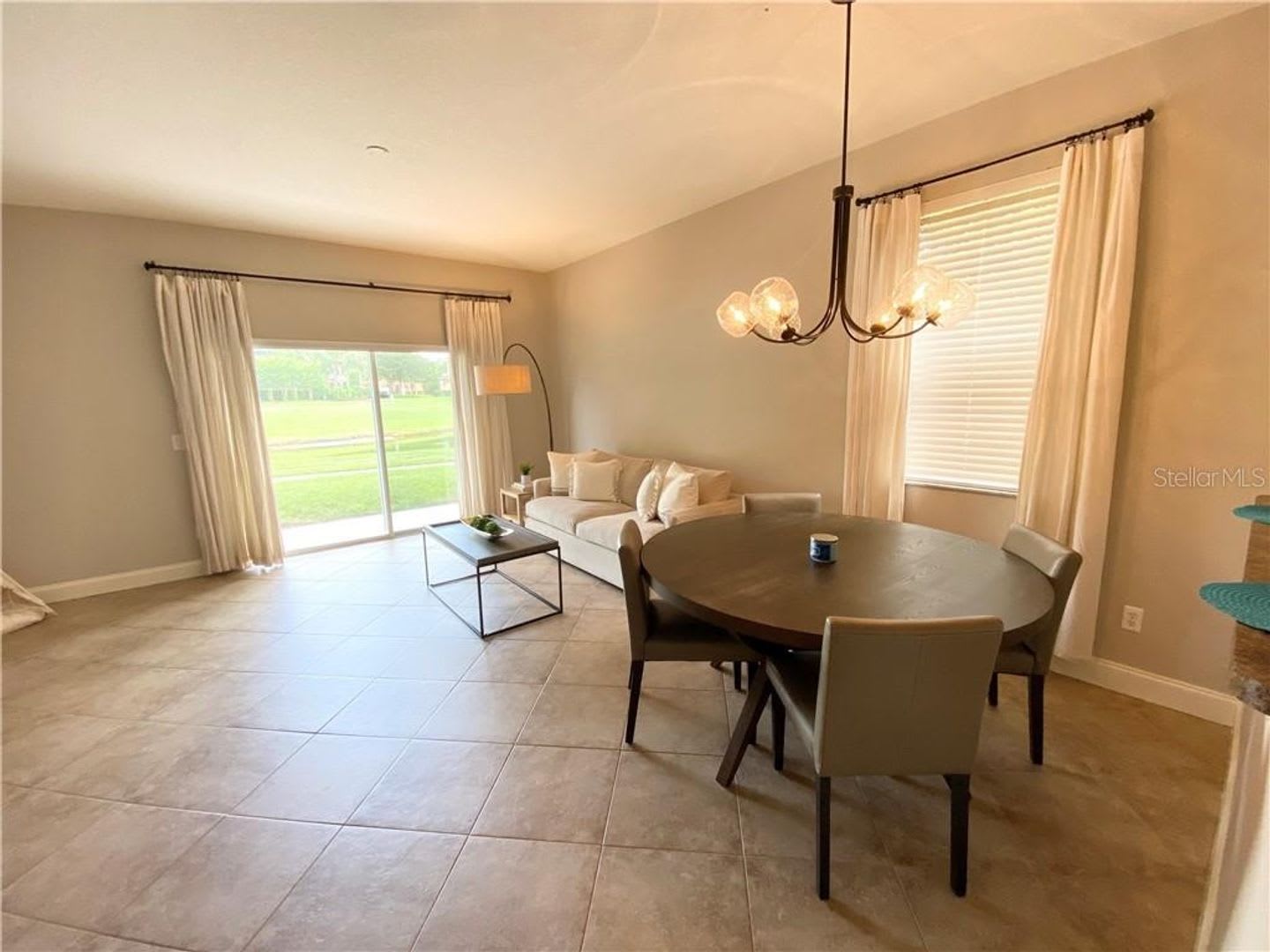 SUPER LOCATION FOR THIS 2 story 3 bdrm TOWNHOUSE!! – photo 5