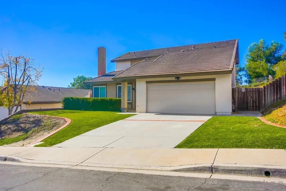 14140 Barrymore St – photo 4